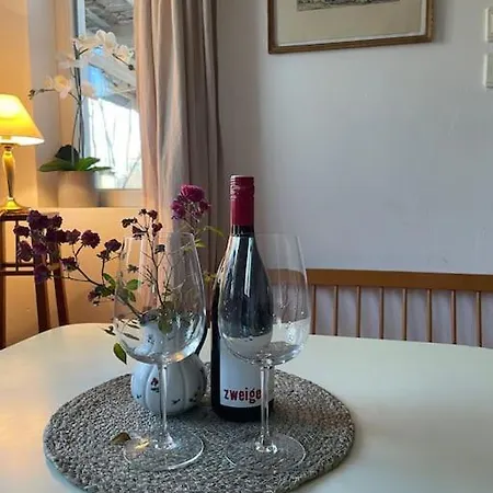 Ferienhaus Charmantes Arkadenhaus Mit Großem Garten