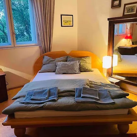 Ferienhaus Charmantes Arkadenhaus Mit Großem Garten Csapod