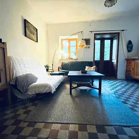 Charmantes Arkadenhaus Mit Großem Garten Csapod