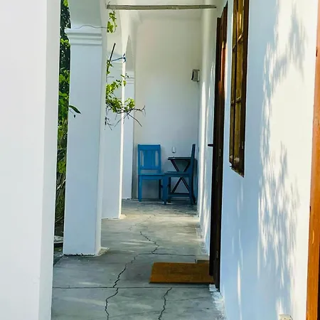 Charmantes Arkadenhaus Mit Großem Garten *