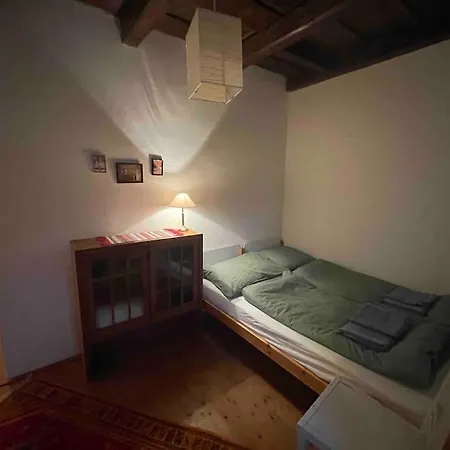 Charmantes Arkadenhaus Mit Großem Garten *