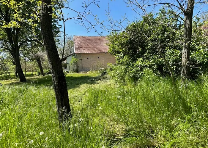 Дом отдыха Charmantes Arkadenhaus Mit Grossem Garten Csapod